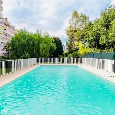 Beautiful 3-bedroom - Walking Distance To Beaches - Swimming Pool - Parking Apartamento *